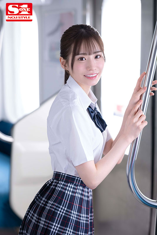 汚れを知らない笑顔少女を我慢できずにメチャクチャ痴漢してやったら… まさかの俺のテクの虜に。 - Image 2