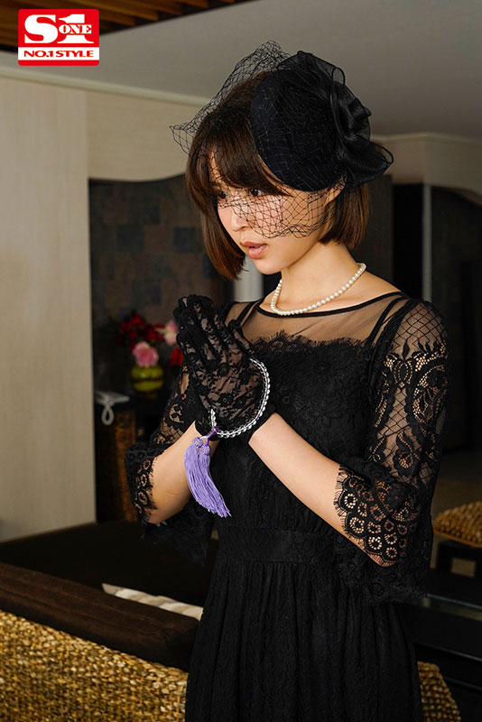 憧れの美貌を持つ社長夫人がいまや夫の借金をカラダで返す未亡人 - Image 7