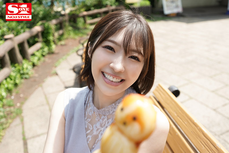 この日を一生忘れない。美人CAになった幼馴染に再会し フライト前の数時間でデートしてキスして一生分ハメた乱気流みたいな激しいセックス。 - Image 2