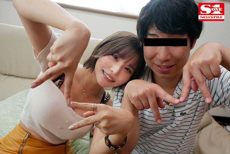 Ｍ男くん宅に“本郷愛”が緊急初突撃！ 最高のクビレBODYと極上エロエロテクニックでSEX中毒に覚醒しちゃう1日６発大射精ドキュメント - Image 2