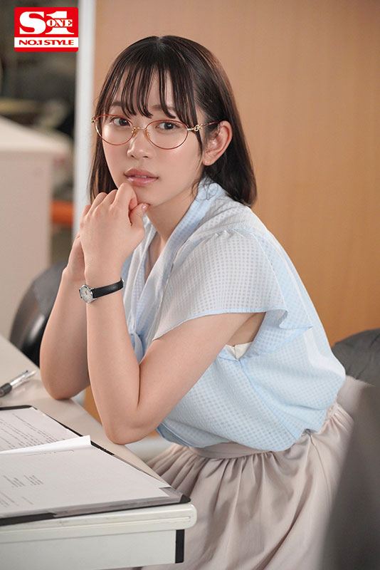 上司のことが大嫌いなのに！童貞だと知った日から上司を喰べたくて喰べたくて震えている【性癖：童貞喰い】の新卒女子入社しました - Image 2