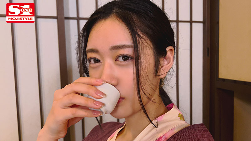 SEXの天才 明日葉みつはが底なしの性欲を満たす為のプライベート絶倫温泉旅行ドキュメント - Image 3