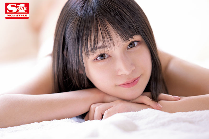 グラビアアイドル日向かえで　初セックスからの貴重なドキドキ　8本番完全ノーカット永久保存版 - Image 11