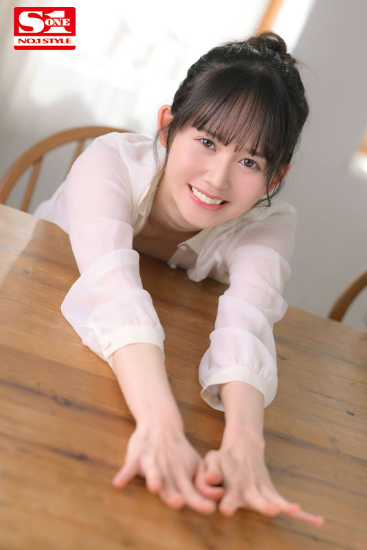 VR NO.1 STYLE＜小坂七香＞解禁 顔はスーパーアイドル、カラダはスーパーモデルーー。172cm 9.5等身 ベビーフェイスなトールガール 小坂七香を紹介します。 - Image 9