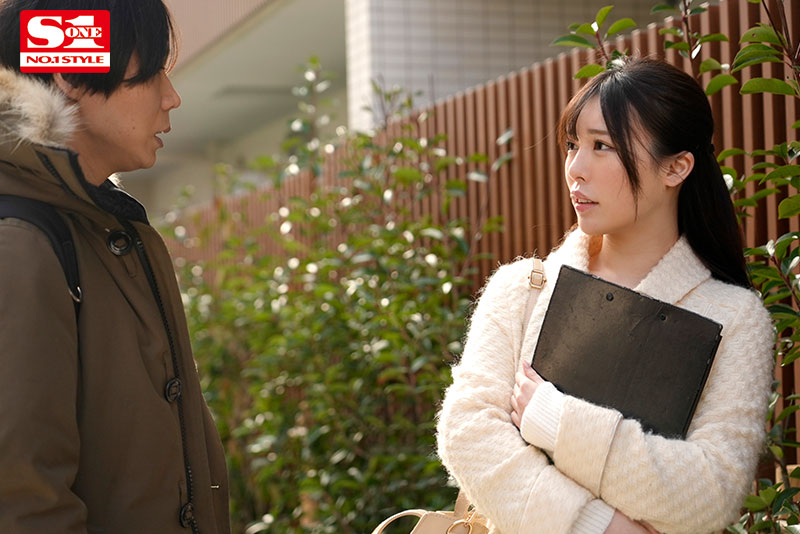 押せば100%ヤレそうな優しいピアノ講師との密着マンツーレッスン - Image 3