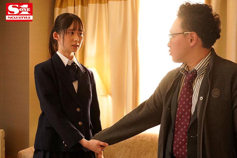 10代の私の誘惑に負けるオヤジ教師キモいって思いながらセックスしていました。 - Image 4