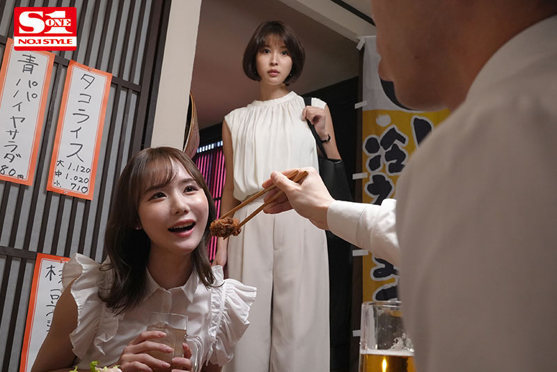 キレイ系“女上司”とカワイイ系“女部下”との社内2股がバレて…嫉妬に狂い僕のチ●ポを奪い合うSEXスキル抜群な彼女達に一晩中抜かれまくった僕 - Image 4