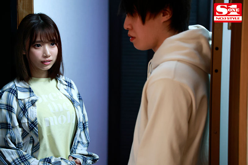Gカップ同級生2人組が僕の家で勉強合宿！休憩の度にエロいことが！ - Image 5