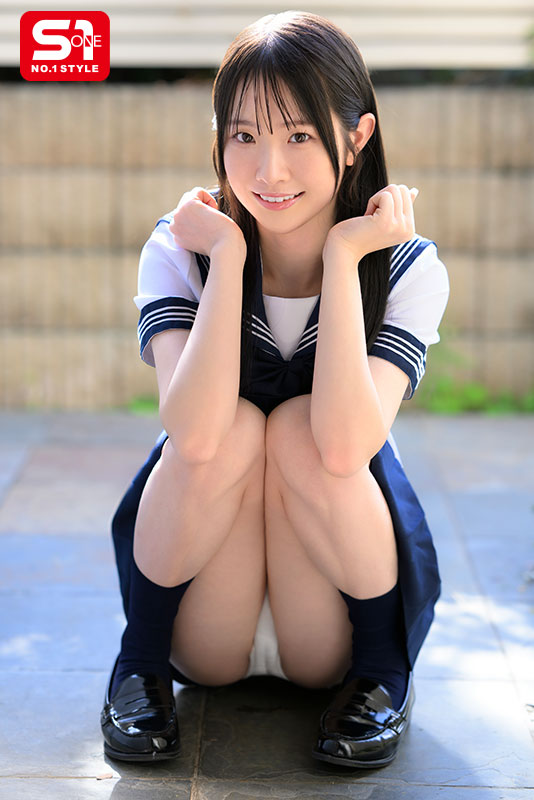 ちょっと前までプロレスごっこしてたガキの妹が最近やたらパンチラしてくる。兄ちゃんどうする・・・? GOする!? - Image 2