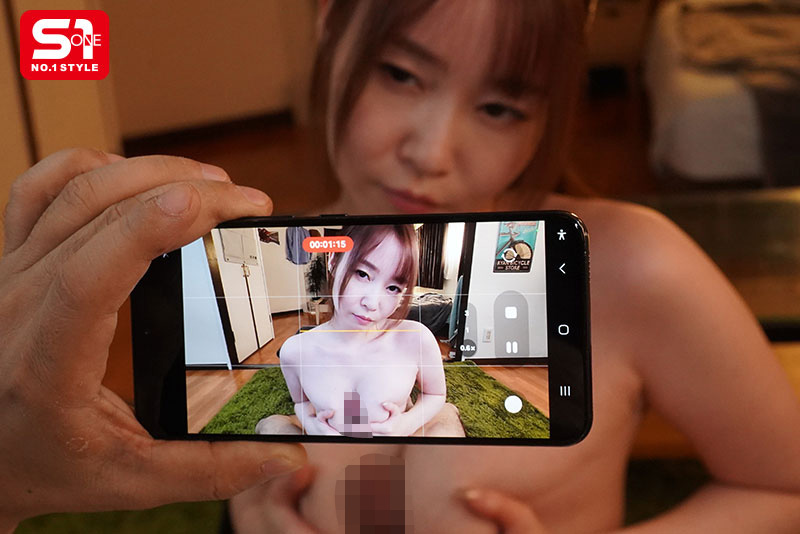 wifi貸す代わりにおっぱいをただで使わせてくれる女友達 - Image 12
