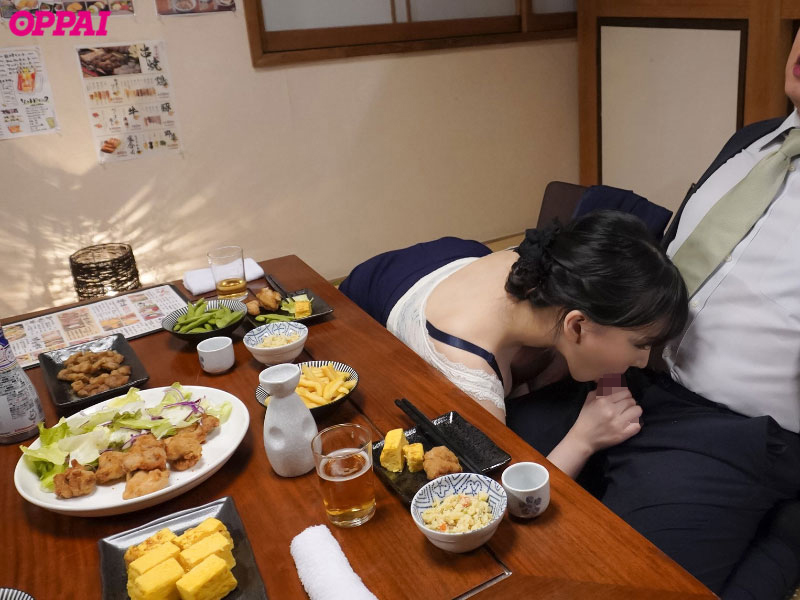 はじめて彼女ができたのに!年下の女上司に痴女られ残業と営業と出張が増えた僕 - Image 13