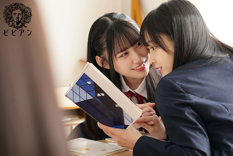 百合妄想していた女子たちの間にまさか私が挟まれるなんて… 推しカップルにＷ小悪魔挟み撃ちで悶絶レズイキさせられる妄想レズハーレム - Image 3