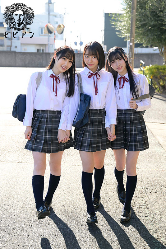 百合妄想していた女子たちの間にまさか私が挟まれるなんて… 推しカップルにＷ小悪魔挟み撃ちで悶絶レズイキさせられる妄想レズハーレム - Image 2