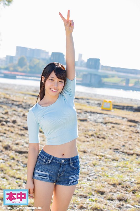 爽やか現役女子大生ウキウキ腰振り騎乗位で初めてのナマ中出し - Image 2