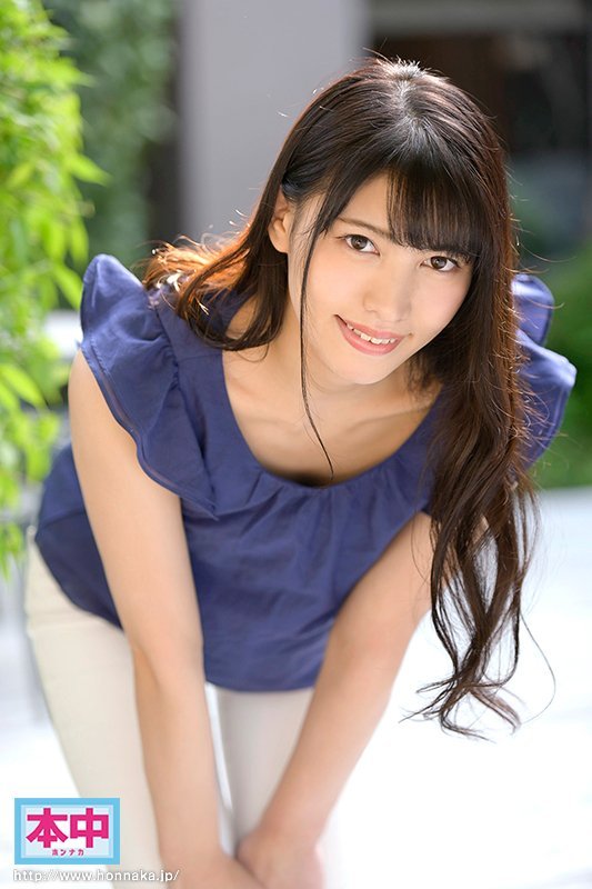 フェラが得意なイケメン美人セックスの女神になりたくてはじめてのナマ中出し - Image 2