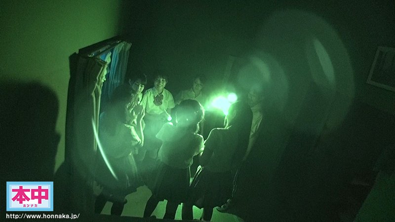 声出したら中出し!美少女孕ませきもだめし林間学校 - Image 5