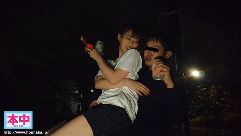 ターゲットはサラリーマン！いきなり目の前に美谷朱里が現れてキミの家行っていい？と言われたらアナタはどうしますか？？ 今日は朝まで一晩中、キミの自宅でずーっとお嫁さん気分で中出しセックスしてあげる - Image 8
