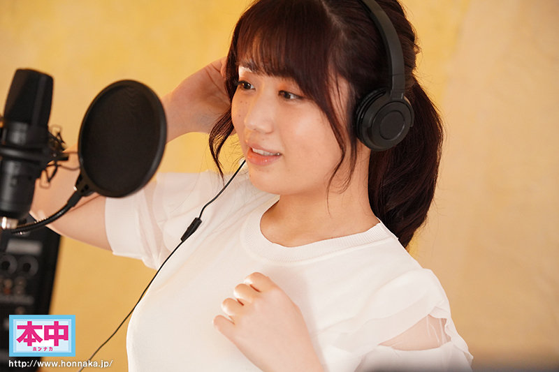 THE FIRST TAKE ワタシ、エッチな声優になりたい！子作りエロゲ台本を生チ●ポと中出しで吹き替え一発撮りしてみた - Image 2