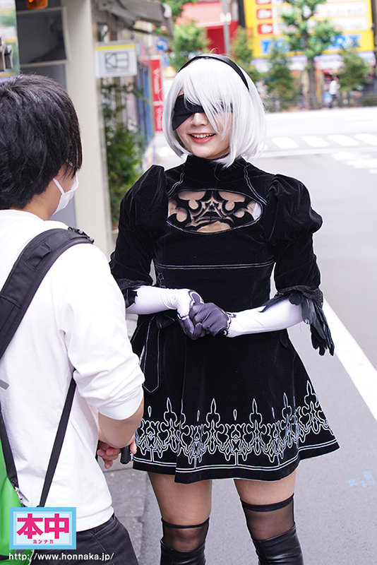 人気AV女優・乃木蛍がハメたくなったらコスプレで街に繰り出して素人逆ナンパ・SNSでヤリ友探してオフパコ中出ししまくり！！ - Image 2