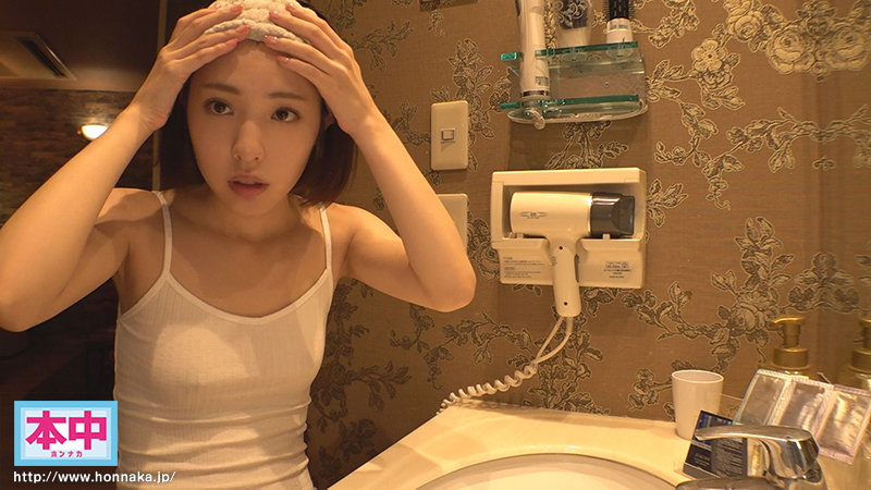 かわいい妹のようそう思っていた会社の部下は、僕を誘惑して喰べようとしてきたー 一日中デートに付き合って振り回されたあと年下の女の子に誘われて郊外のラブホで朝までめちゃくちゃ中出ししまくった。 - Image 7