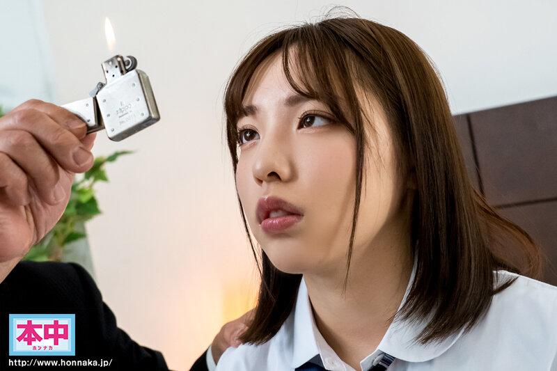 スマホの中身NTR スマホを覗いただけなのに…僕の彼女がパパ活で資産家オヤジと催眠オフパコ生配信中。 大人買い中出しされまくっていたけれど僕はどうしてもそれを彼女に言えません… - Image 2