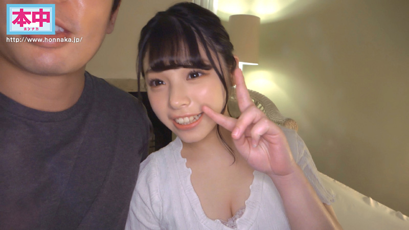 新人 18歳 明るい笑顔のお目目クリクリぷにぷにキュートな関西美少女 女子大生本物中出しAVDebut - Image 8