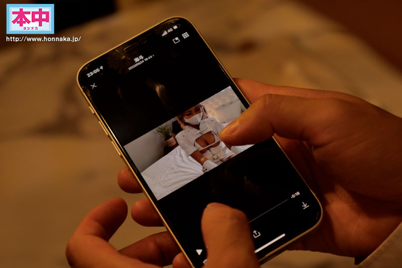 裏垢バズり動画を観たら、子作り中のギャル妻がコスプレ危険日中出しオフ会をしていた。 - Image 2