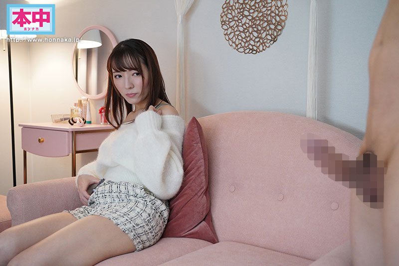 えっ！お姉さんとヤリたいの！！？ 両親の不在中チ〇ポビンビンでお願いしてくる絶倫早漏弟の挑発を真に受けた巨乳お姉さん 中出ししてないフリして暴走ピストン - Image 4