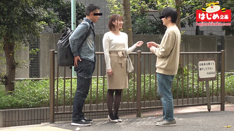 夫婦で挑戦キス当て選手権！ 失敗したら男優と即ハメ中出し!人妻なら愛する旦那とAV男優の濃密キスを見分けることができるのか！？ - Image 2