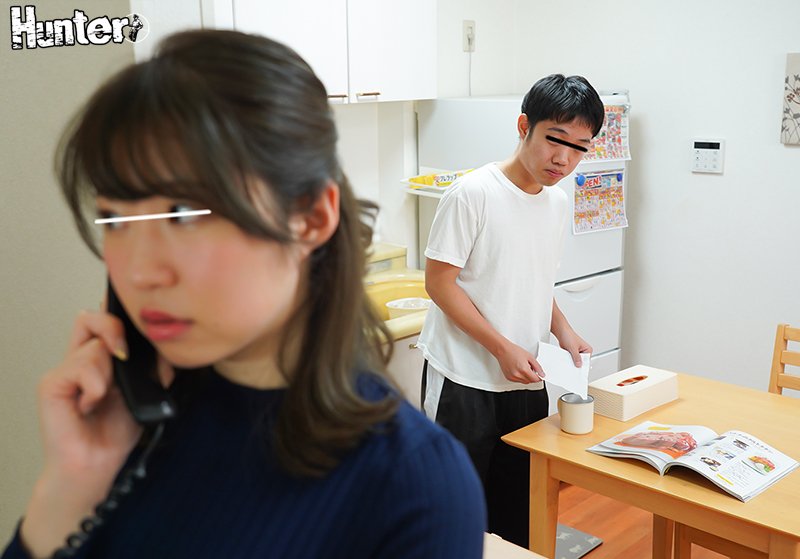 兄嫁を家庭内ストーカー！我慢できずに危険日中出し13連発！はじめは嫌がっていた兄嫁も何度も何度も中出しし続けたら興奮しだして自ら中出し懇願！ - Image 3