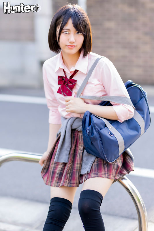 超ラッキー！登校拒否のボクがいじめっ子クラスメイト女子たちと数珠繋ぎSEX！ヤバいと思った女子はボクが許すまで何度でも好き勝手抱かせて… - Image 2