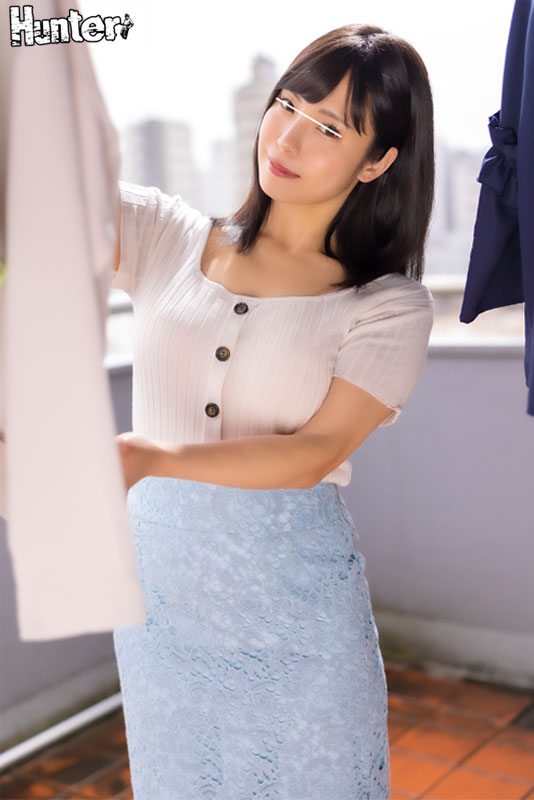 ＡＶ史上最多！？射精回数２５回以上！引っ越し先の団地で欲求不満の５人の若妻たちと数珠繋ぎＦＵＣＫ！勉強しないで毎日ヤリまくり！ボクのデカチン - Image 2