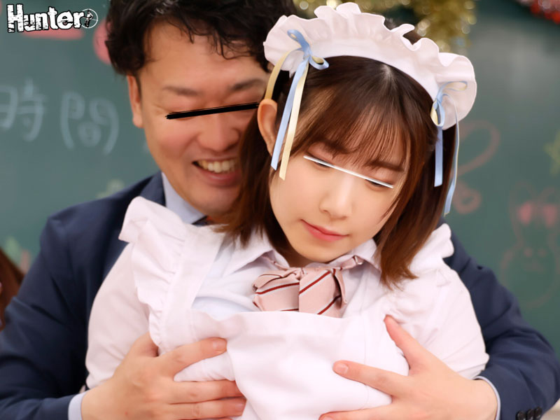 ３年C組の文化祭の模擬店は時間停止カフェ　いつでもストップ！いつでもセクハラできる時間停止カフェはパンチラ見てもおっぱい触ってもキスしても… - Image 4
