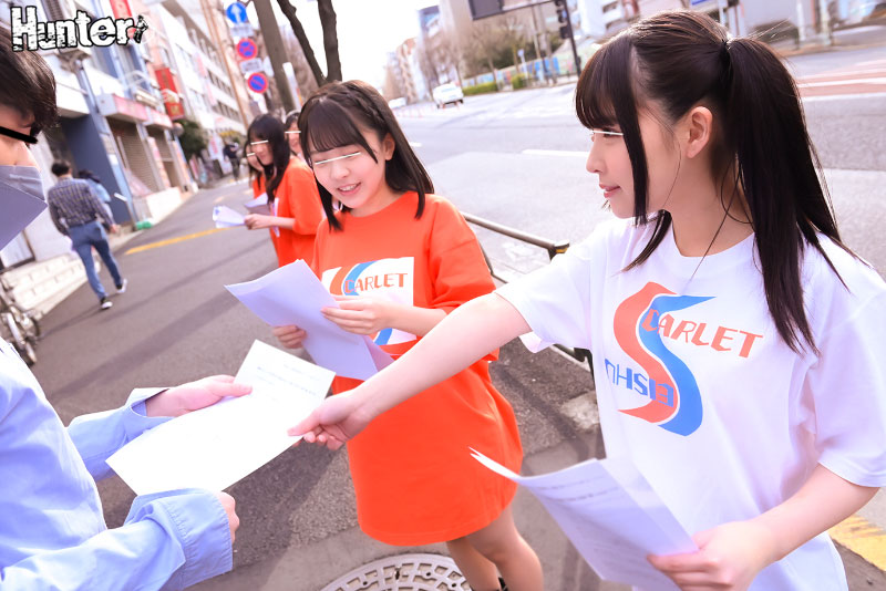 だれとでも定額挿れ放題！地下アイドル編　ライブ会場でグッズを一定額購入すると特典として、その場でアイドルに触り放題！挿れ放題！！ - Image 3