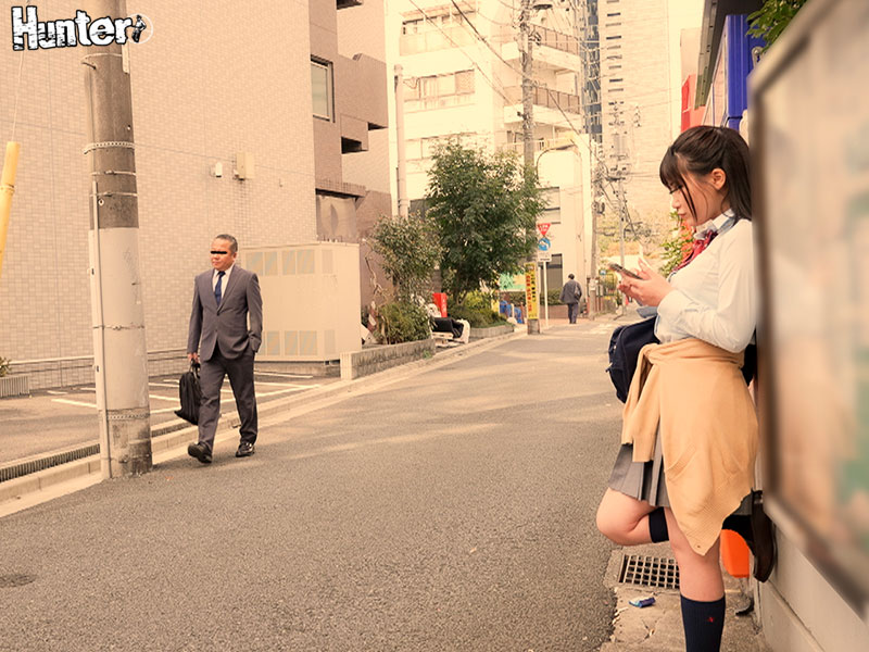 オヤジ狩りJ〇　暇を持て余した女子○生の新しい遊び - Image 2