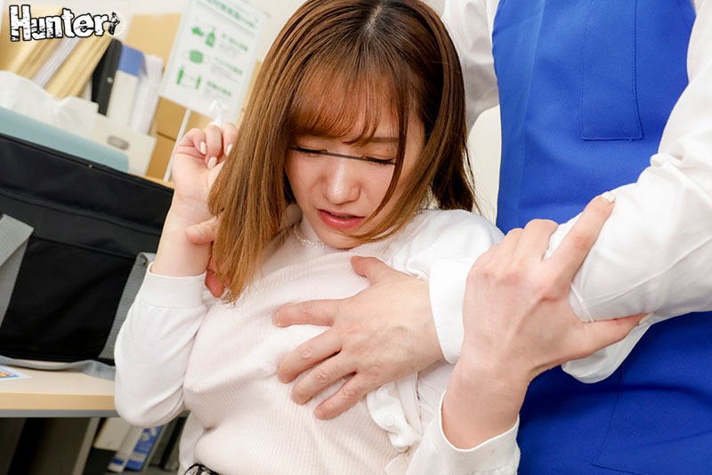 「学校には言わないでください…」万引き女子○生と姉。通報を回避するために身代わりになる姉。でもそれだけでは許されなくて… - Image 13