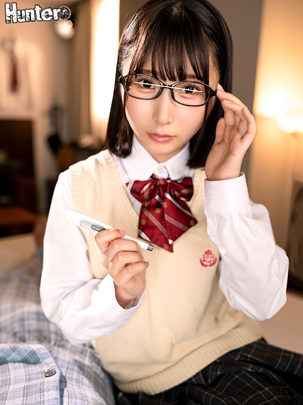 【完全主観】「何かして欲しい事ある？」超可愛いクラス委員長の無意識密着看病でどんどん元気になるボクの股間！お言葉に甘えてエッチなお願いしたら - Image 2