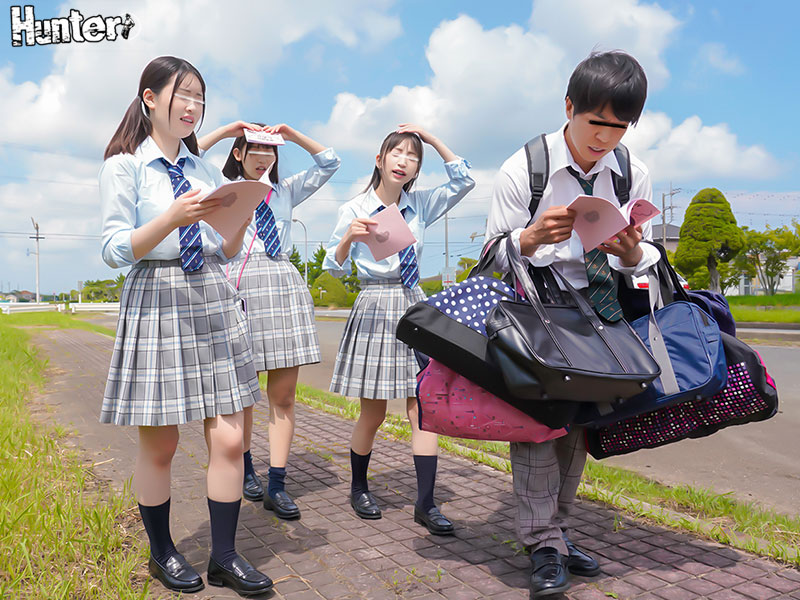 修学旅行で男子はボク1人!? 女子総勢23名！無防備姿のクラスメイトと中出しSEXしまくったハーレム乱交BEST4時間 - Image 2