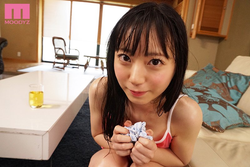 「もう射精してるってばぁ！」状態でも密着汗だくで痴女ってくる妹 - Image 3