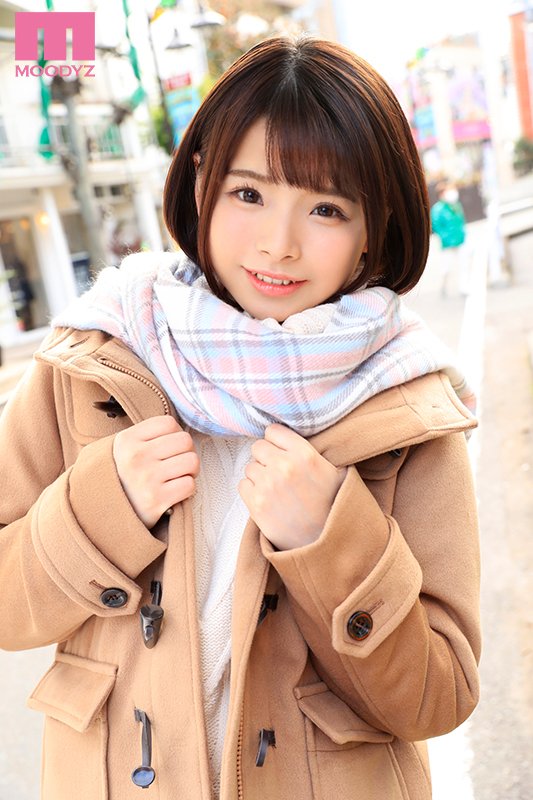 19歳の冒険AV DEBUT ど田舎はヤルことがない!暇が嫌いな女子大生 - Image 2