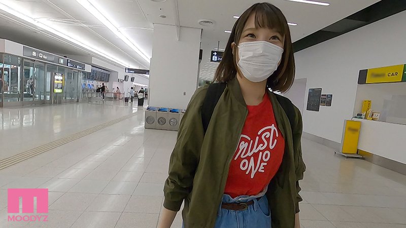 新人19歳超やんちゃな博多っ娘♪性格は中学生並みに無邪気なのにチ〇ポがバカになる程高速杭打ち騎乗位が上手すぎて緊急上京即AVデビュー - Image 2