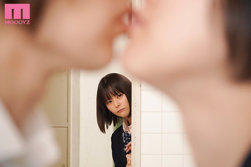 はじめて彼女ができたので幼なじみとSEXや中出しの練習をする事にした - Image 3