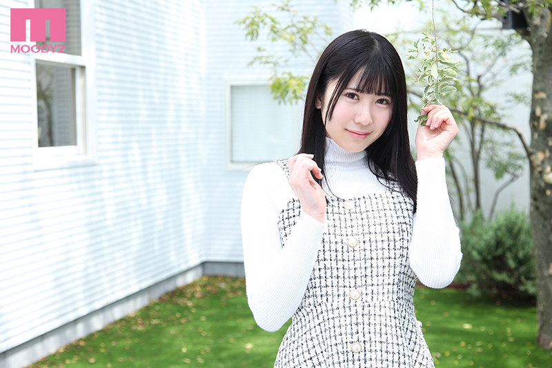 経験人数2人。経験回数2回。まだ誰にも染まってない。ウブピュア19才デビュー - Image 2
