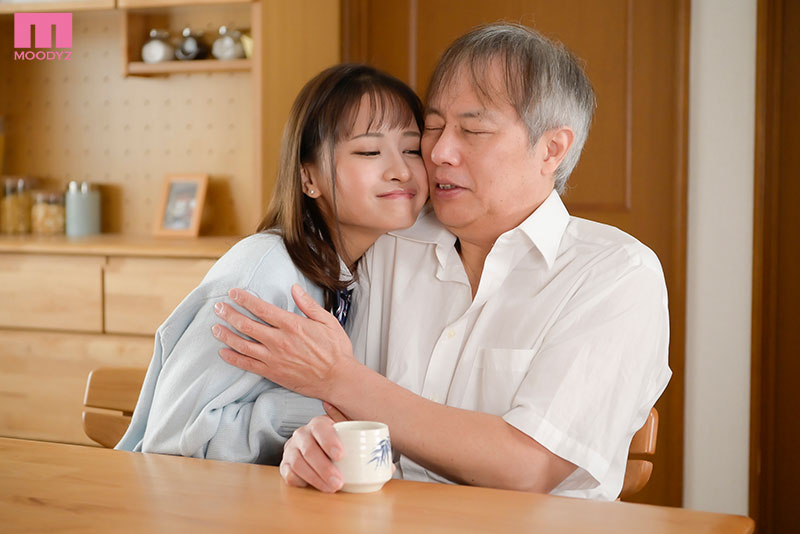 妻の連れ子が超ファザコン！中年オヤジの僕を＜乳首コリちゅぱ、アナル舐め舐め＞パパちゅきちゅき舐めしゃぶりだいしゅきホールド - Image 2