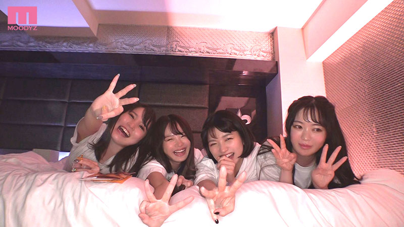 女子会してるホテルにM男くんが突撃参加！ 誰とパコるか5秒で決めろッ 小悪魔4人に一日中犯されるハーレム中出し女子会 - Image 11