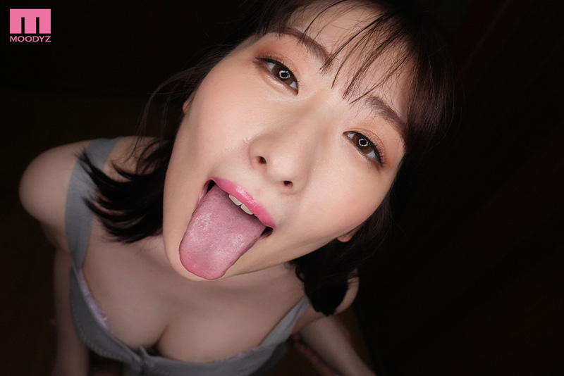 愛する妻と、濃密な汗だくSEX VR - Image 3