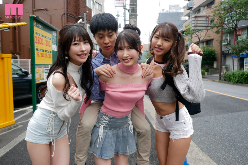 美脚お姉さん集団に囲まれて遊ばれた僕。 ハーレムM男狩り中出しスペシャル！ - Image 4