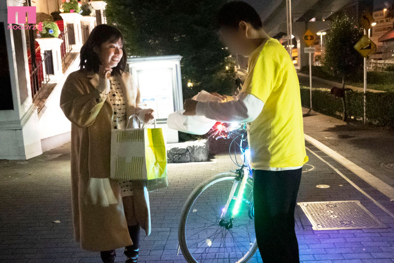 2人っきりでイチャラブ！？ドキドキおめこデート ウチをメロメロに惚れさせたらナマ中出しSEXしたるで！ - Image 6