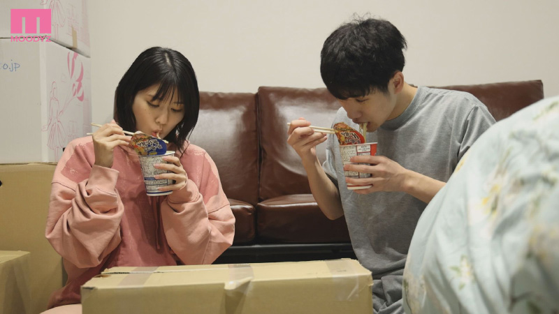 「私、明日この家出るね」 そうなんだ…じゃあ今日、最後のセックスしよ。 7年付き合った彼女と童貞の頃のように痴女られ中出ししまくった引っ越し前の3日間。 - Image 4