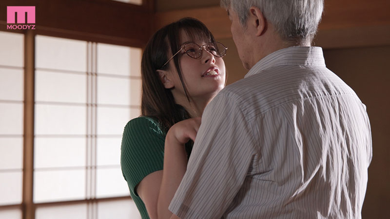 社内でイジメられてるハミゴ女子社員を優しさで釣って14発ハメる密着汗だく不倫温泉旅行 - Image 11